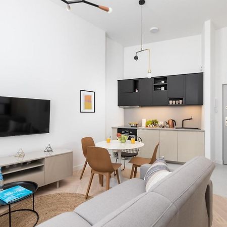 Boduena 4 - Elegant Apartment In Warsaw Centre By Noclegi Renters Bagian luar foto