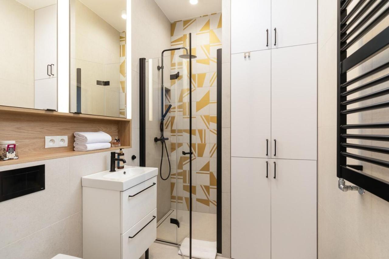 Boduena 4 - Elegant Apartment In Warsaw Centre By Noclegi Renters Bagian luar foto