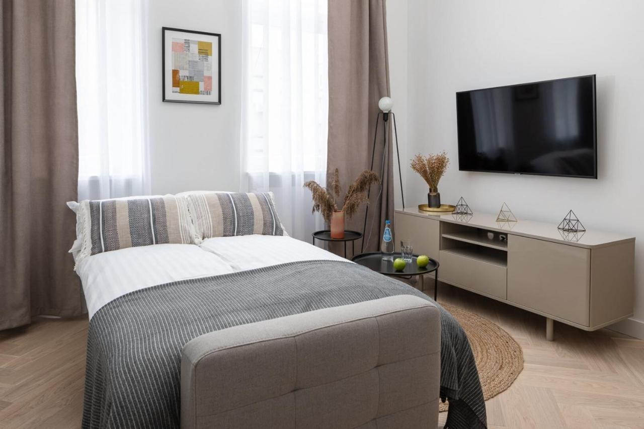 Boduena 4 - Elegant Apartment In Warsaw Centre By Noclegi Renters Bagian luar foto